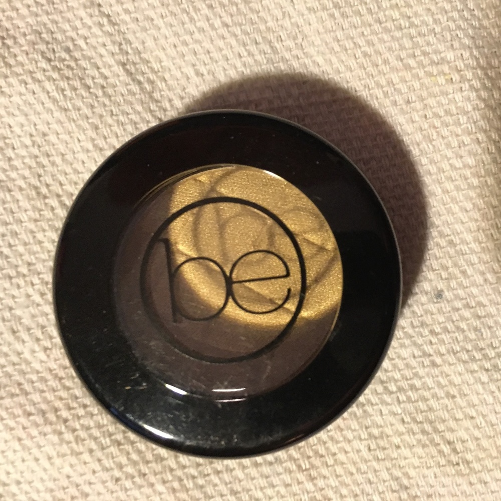 NWOT BeautiControl mineral shadow Chartueuse .04oz - Picture 2 of 2
